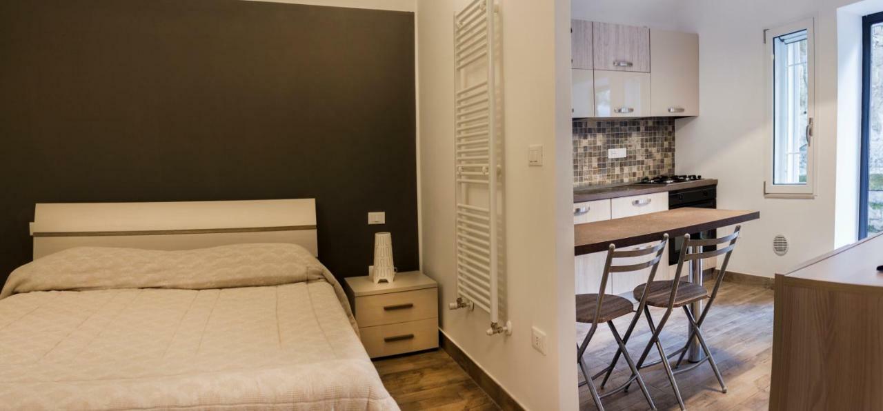 Agape Apartment Taranto Bagian luar foto