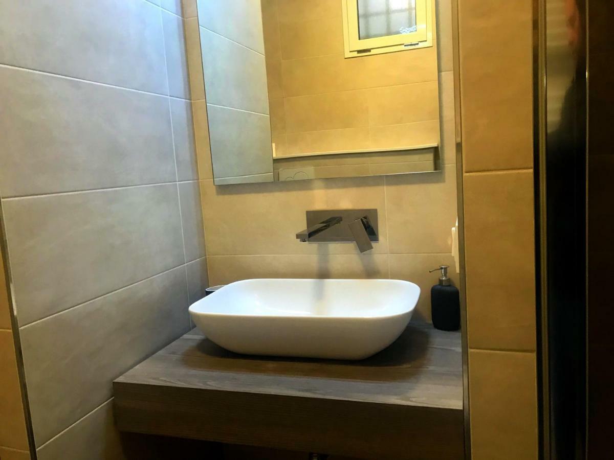 Agape Apartment Taranto Bagian luar foto