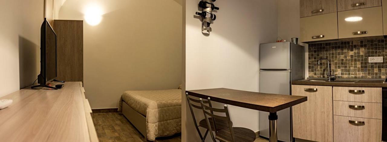 Agape Apartment Taranto Bagian luar foto