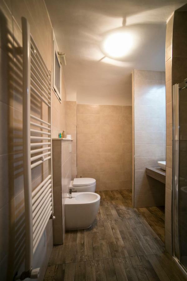 Agape Apartment Taranto Bagian luar foto