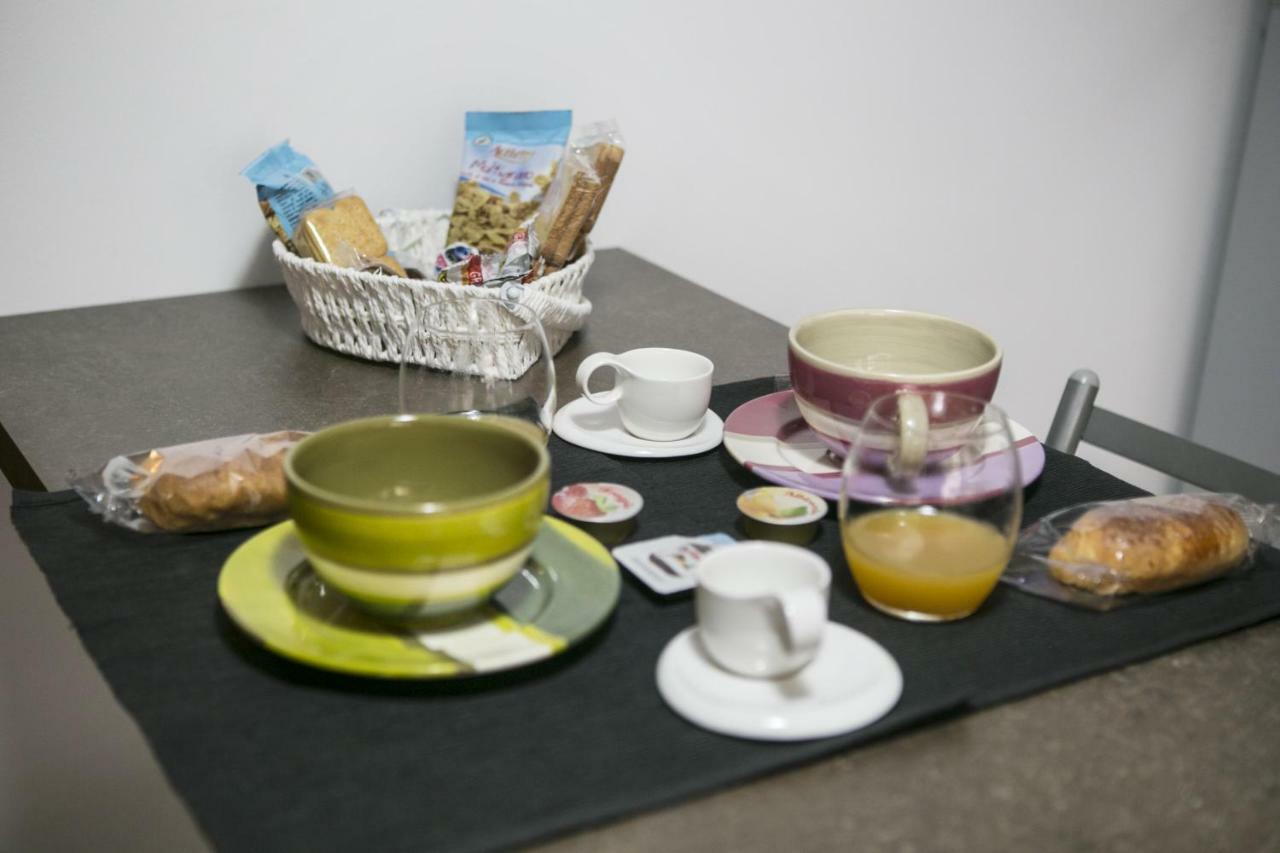 Agape Apartment Taranto Bagian luar foto