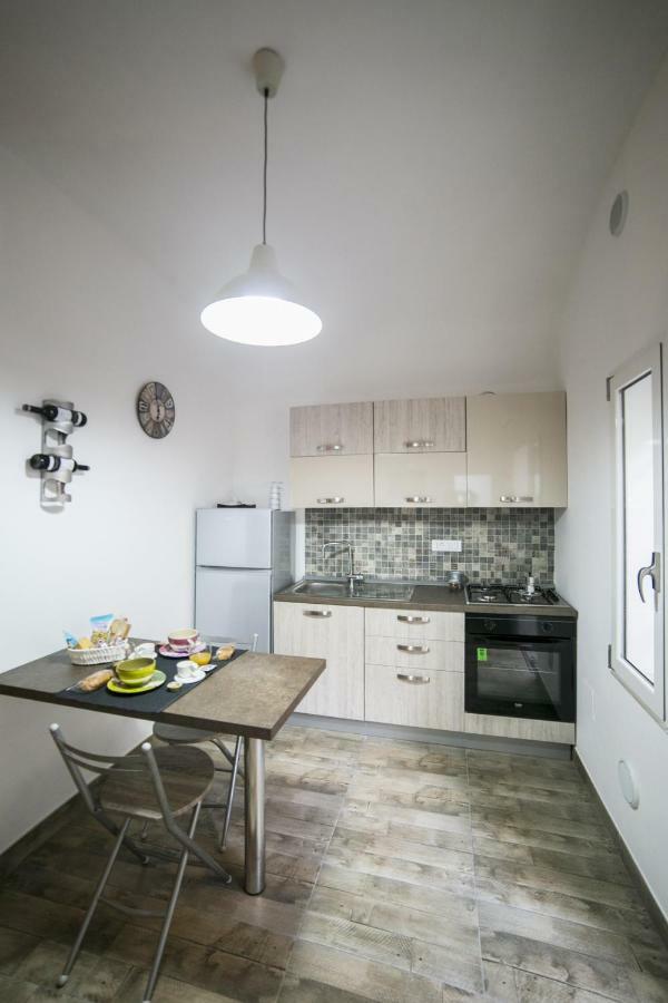 Agape Apartment Taranto Bagian luar foto